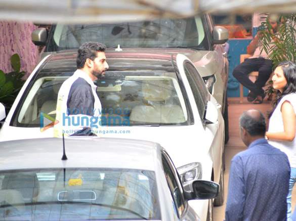 photos riteish deshmukh and abhishek bachchan spotted at a dubbing studio in juhu 3
