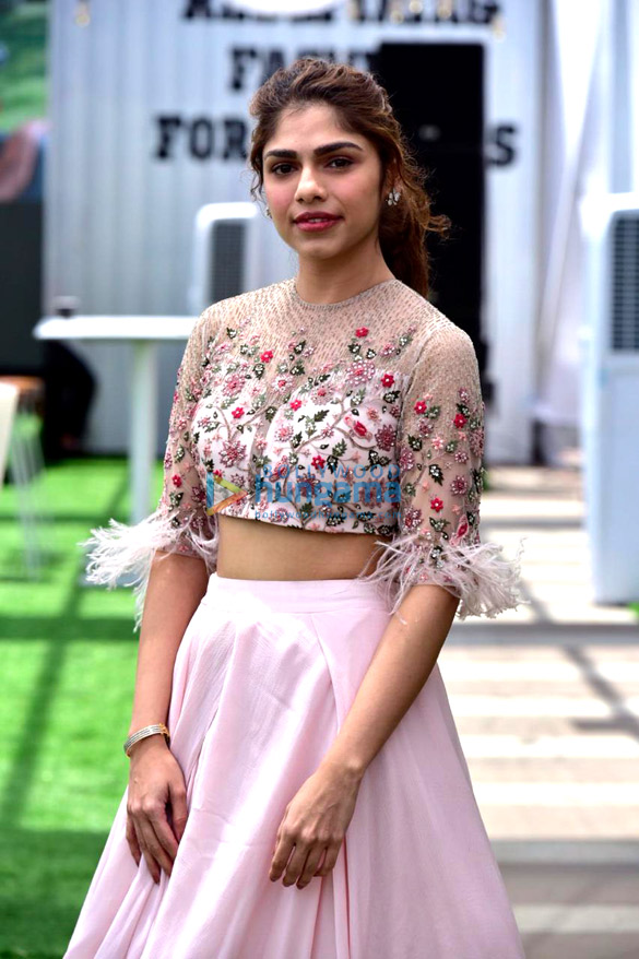 photos sharmin sehgal snapped at lakme fashion week 2019 3