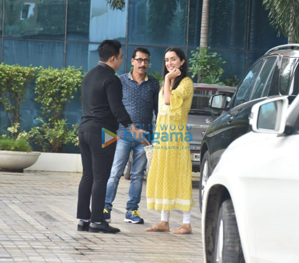 Photos: Shraddha Kapoor snapped at Sajid Nadiadwala’s office in Andheri Photos: Shraddha Kapoor snapped at Sajid Nadiadwala’s office in Andheri