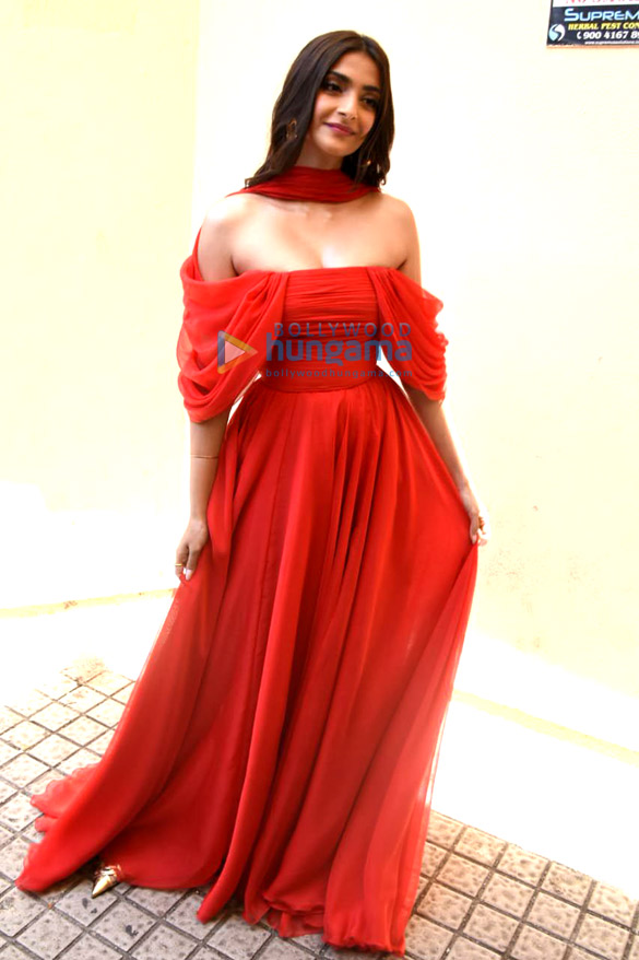 photos sonam kapoor ahuja snapped attending the trailer launch of her film the zoya factor 2