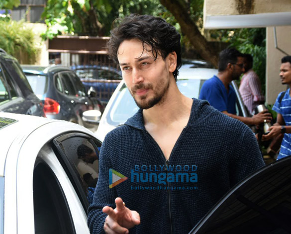 photos tiger shroff spotted at a dance class in andheri 6