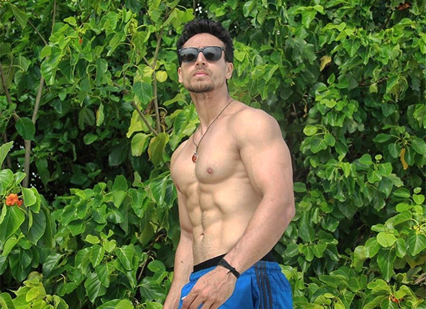 Tiger Shroff locking and popping to the tunes of ‘Humma Humma’ will make you wonder if there’s anything he can’t do!