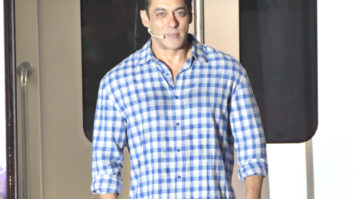 Bigg Boss 13: Salman Khan takes a metro ride, reveals the finale will be in 4 weeks