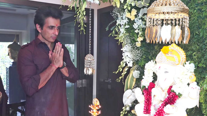 FULL: Sonu Sood celebrate Ganesh Chaturthi at Residence