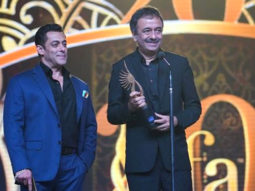 Rajkumar Hirani wins the IIFA award for Best Director in the last 20 years for 3 Idiots