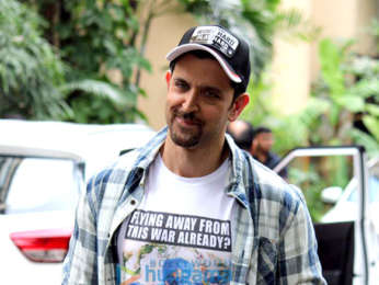 Photos: Hrithik Roshan snapped in Mumbai promoting War