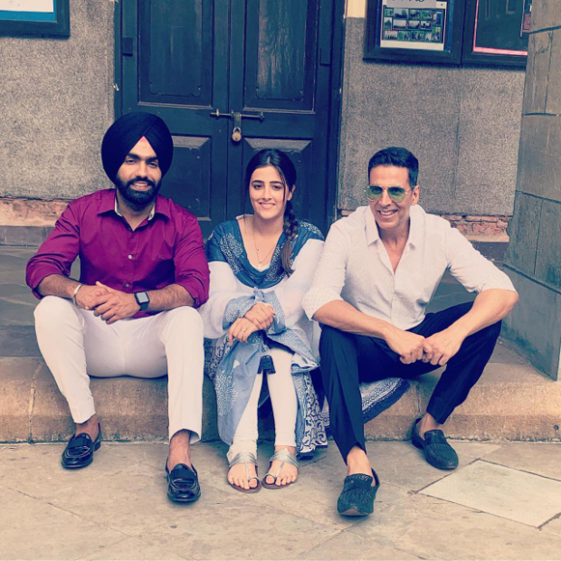 PHOTOS: Akshay Kumar, Ammy Virk and Nupur Sanon shoot for a music video 'Filhaal' PHOTOS: Akshay Kumar, Ammy Virk and Nupur Sanon shoot for a music video 'Filhaal'
