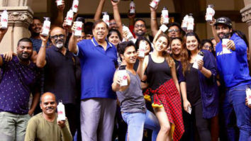 PM Narendra Modi lauds team Coolie No. 1 for going plastic free on the sets!