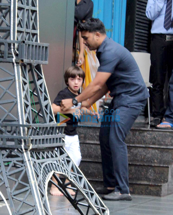 photos abram khan spotted at play school in juhu 3