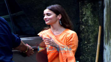 Photos: Alia Bhatt snapped at Sanjay Leela Bansali’s office in Juhu