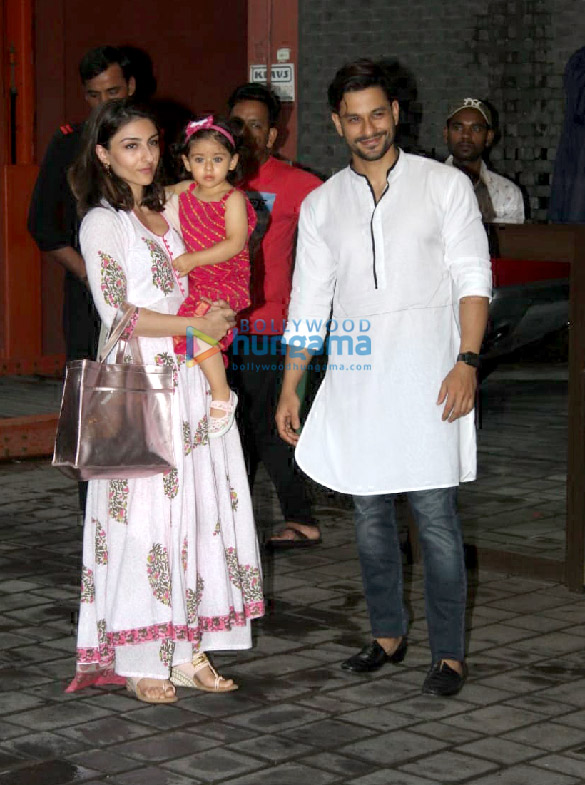 photos celebs grace salman khans residence for ganesh chaturthi celebration3 1