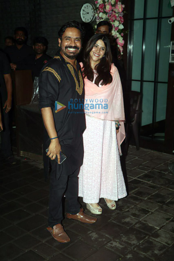 photos celebs grace salman khans residence for ganesh chaturthi celebration5 1