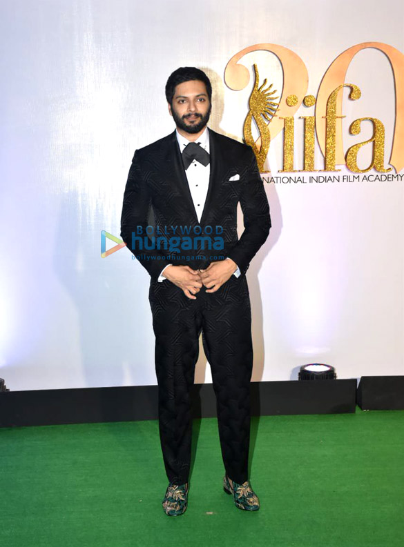 photos celebs grace the green carpet of iifa rocks 2019 2
