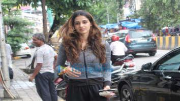 Photos: Disha Patani spotted at Vijay Sales