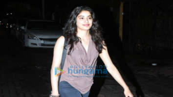 Photos: Ishaan Khatter and Janhvi Kapoor spotted at Arjun Kapoor’s house in Juhu