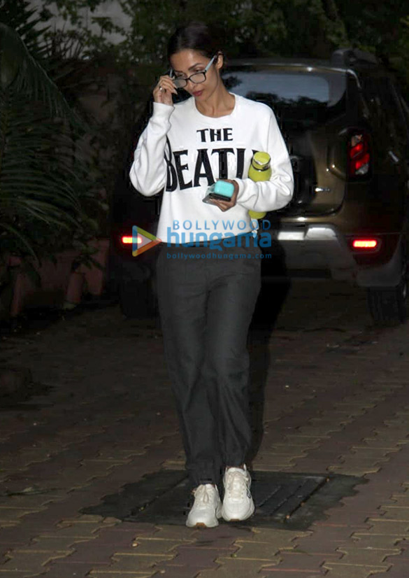 photos malaika arora spotted at diva yoga 1 3