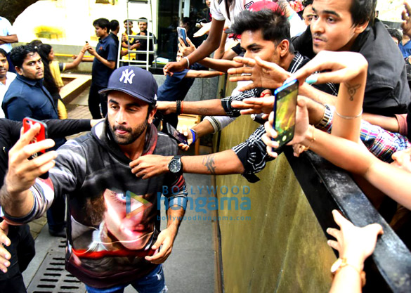 photos ranbir kapoor snapped meeting his fans on his birthday 4