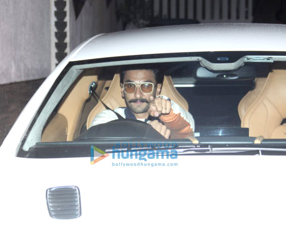 photos ranveer singh snapped at farhan akhtars house in bandra 2