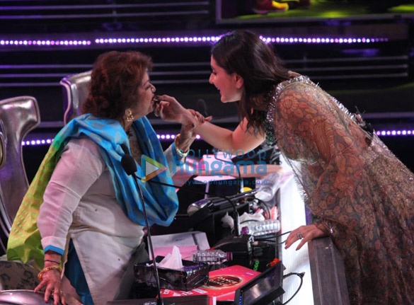 photos saroj khan snapped on sets of dance india dance 3
