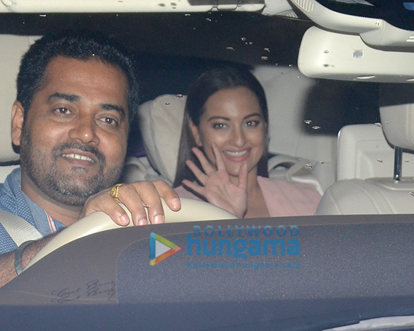 photos shraddha kapoor sushant singh rajput and others grace the special screening of chhichhore at yrf studio 3