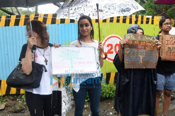 photos shraddha kapoor stands tall in protest to protect the trees of aarey forest 5