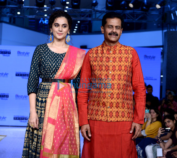 photos taapsee pannu snapped at the melange show 6