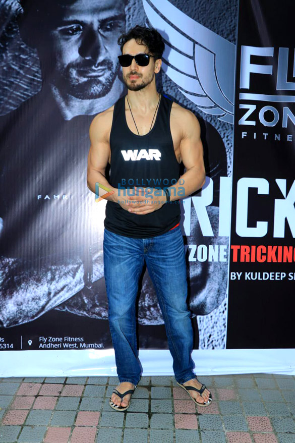 photos tiger shroff snapped at fyl zone fitness 2