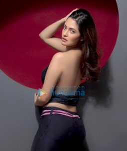 Celebrity Photos of Riya Sen