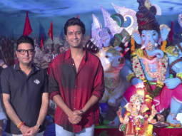 Vicky Kaushal seek blessings from Lord Ganesh with father Sham Kaushal & Bhushan Kumar at T series Office