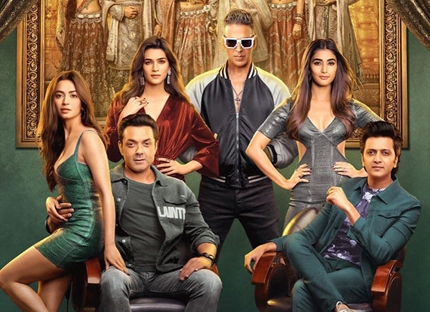 Box Office Prediction: Housefull 4 to take an opening of around Rs. 20 crores Box Office Prediction: Housefull 4 to take an opening of around Rs. 20 crores