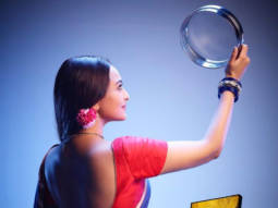 FIRST LOOK: Sonakshi Sinha celebrates Karwa Chauth in Salman Khan starrer Dabangg 3
