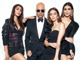 Housefull 4: Akshay Kumar shows up as a bald man for Bala song launch, twins in black with his ladies