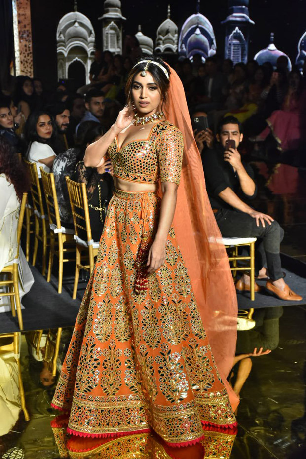 Pati Patni Aur Woh trio Kartik Aaryan, Ananya Panday, Bhumi Pednekar stun in exquisite wedding line Pati Patni Aur Woh trio Kartik Aaryan, Ananya Panday, Bhumi Pednekar stun in exquisite wedding line