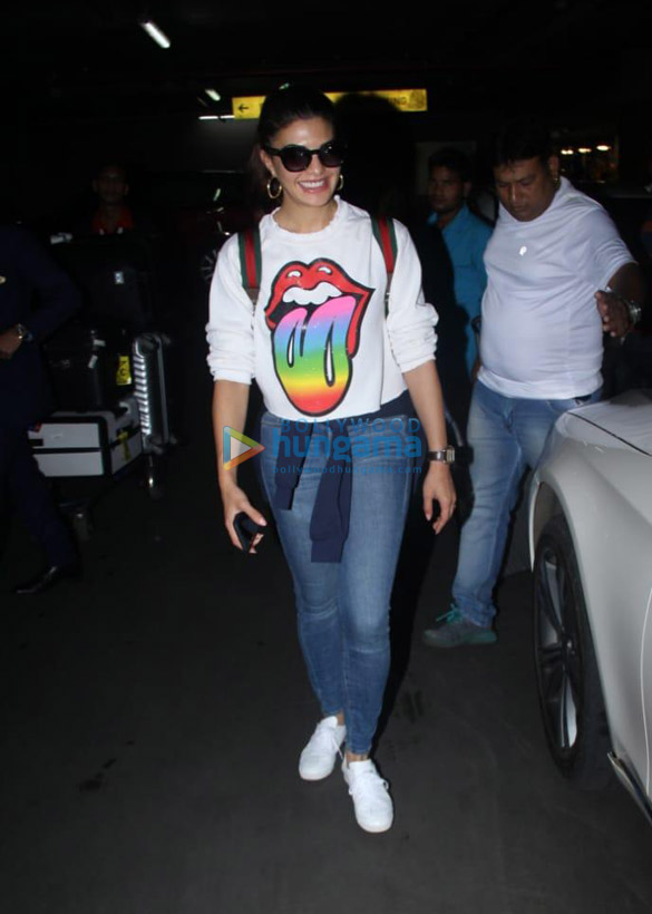 photos aamir khan tara sutaria sidharth malhotra bhumi pednekar and others snapped at the airport 2 2