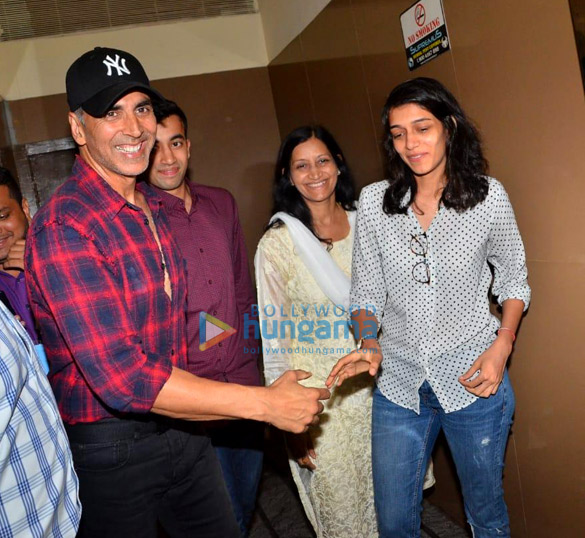 Photos: Akshay Kumar snapped at PVR, Juhu