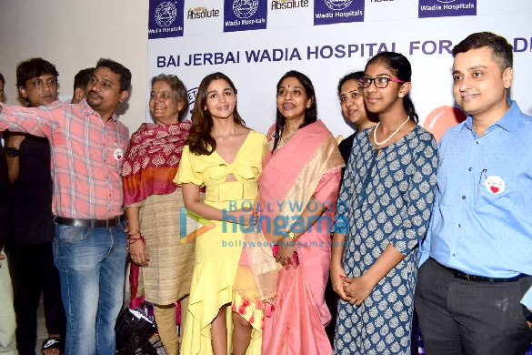 photos alia bhatt snapped at wadia hospital for art for the heart event 2