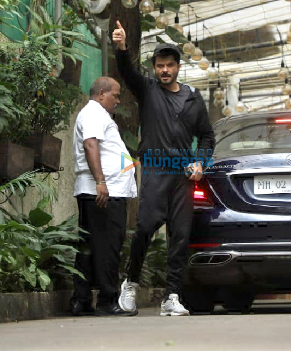 photos anil kapoor snapped in juhu 5