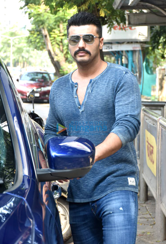 Photos: Arjun Kapoor spotted at a clinic in Juhu