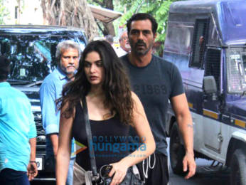 Photos: Arjun Rampal snapped with Gabriella Demetriades at Pali Hill, Bandra