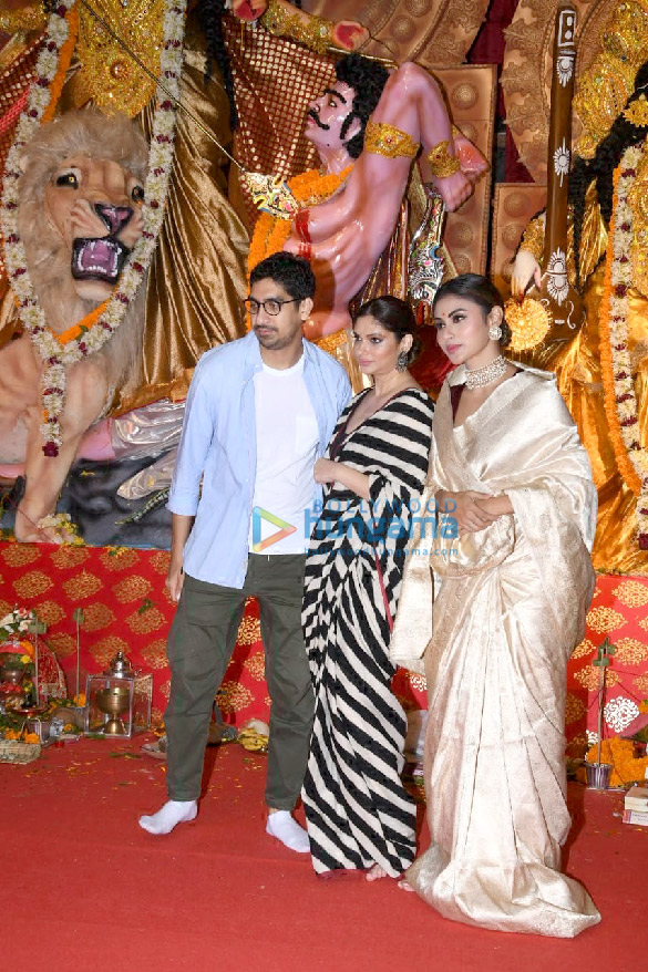 photos ayan mukerji and mouni roy snapped visiting durga pandal 1