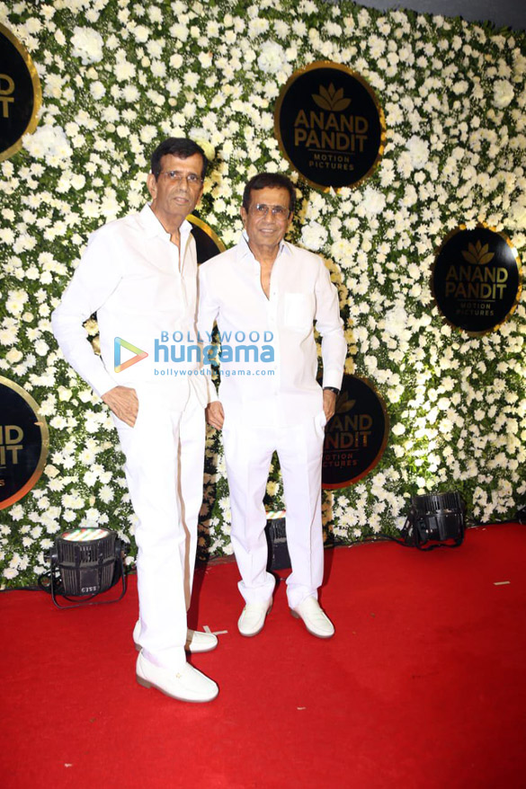photos celebs grace anand pandit diwali bash2 4