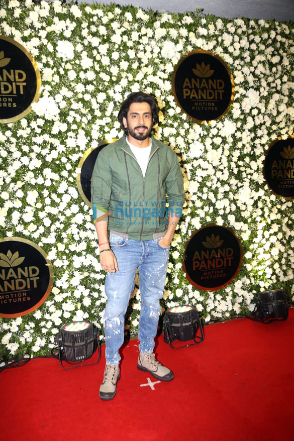 photos celebs grace anand pandit diwali bash4 13