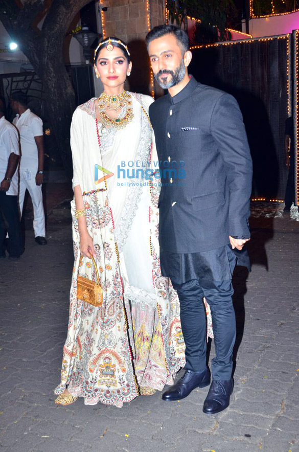 photos celebs grace anil kapoors diwali bash 3