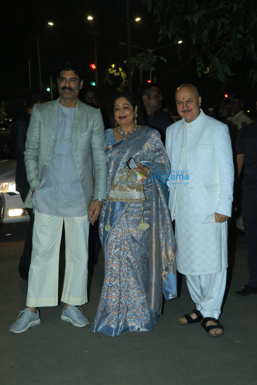 photos celebs grace bachchans diwali bash 22