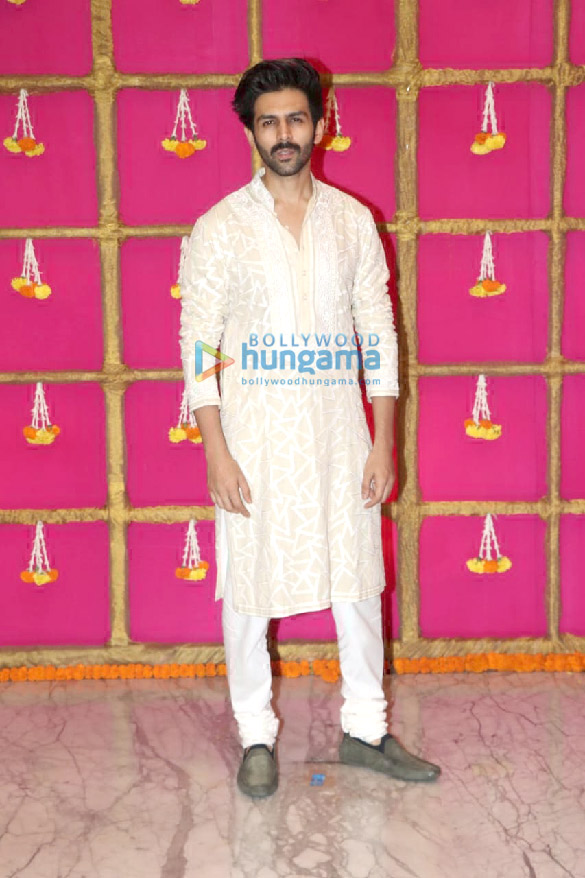 photos celebs grace krishan kumars diwali bash 34