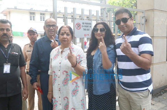 photos celebs snapped exercising their right to vote at the maharastra state elections4 2