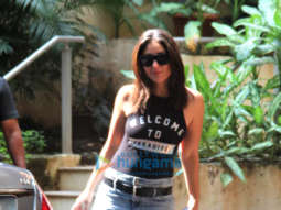 Photos: Kareena Kapoor Khan spotted at Aamir Khan’s house