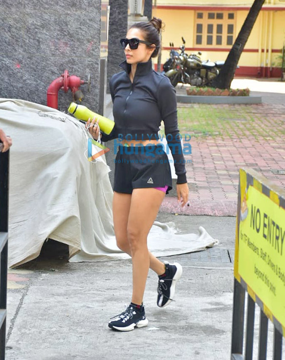 photos malaika arora kartik aaryan and shahid kapoor snapped at i think fitness 4