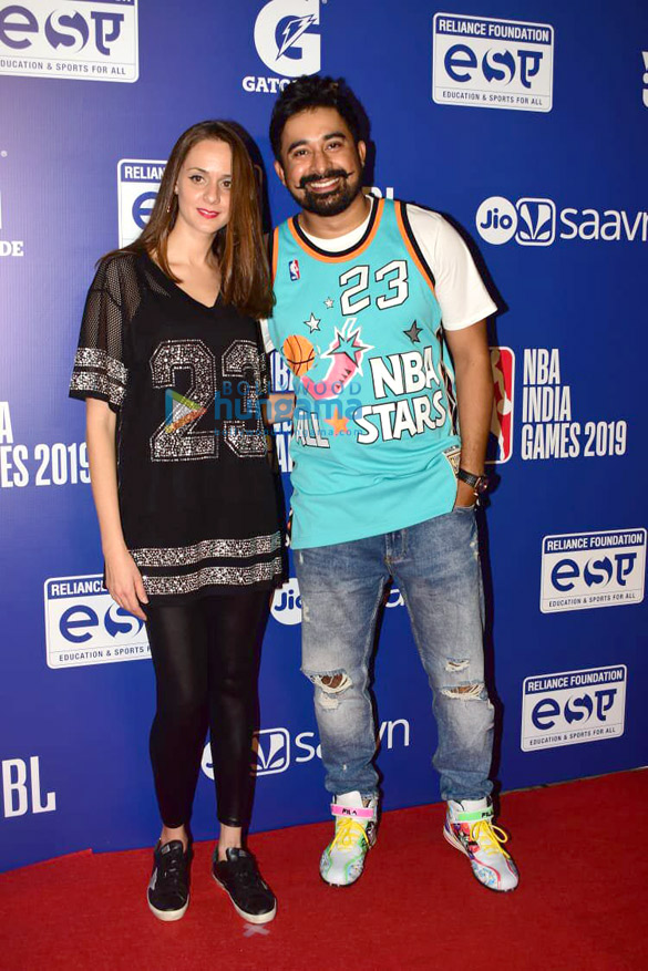 photos malaika arora sonam kapoor ahuja and others grace the red carpet of nba india games 20192 2