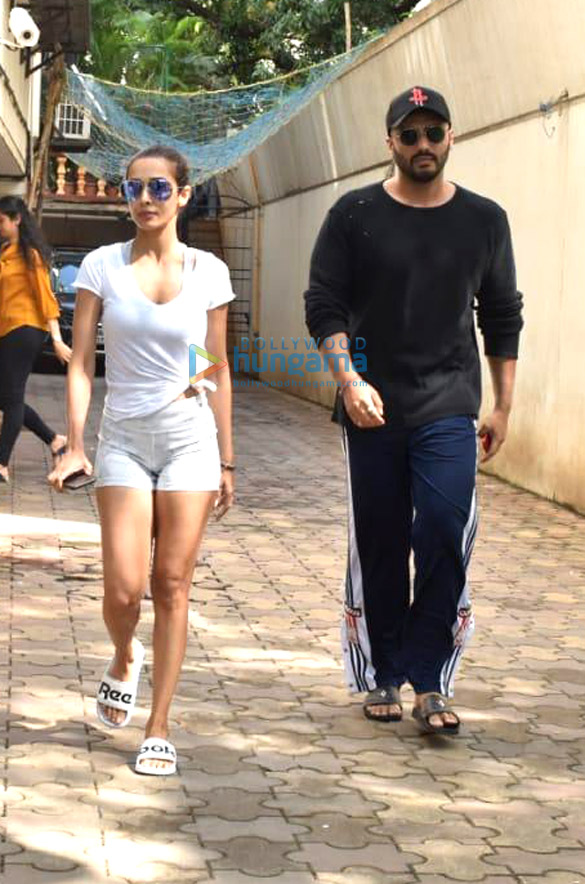 Photos: Malaika Arora and Arjun Kapoor spotted at a clinic in Juhu Photos: Malaika Arora and Arjun Kapoor spotted at a clinic in Juhu